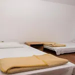 Apartament In Ibenik By The