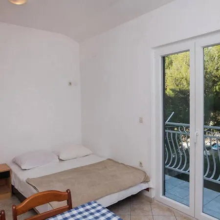 In Ibenik By The 브로다리카